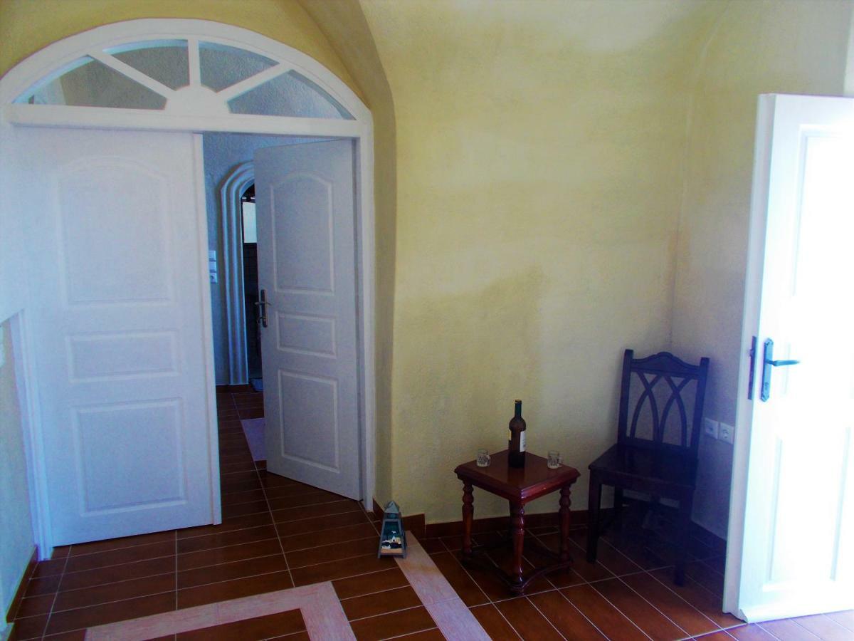 Loukas Kontos Traditional House Emporio  Bagian luar foto